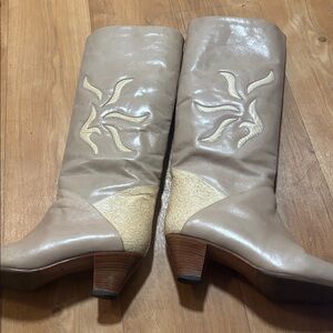 70’s Italian Artisanal boots- See sole written vero cuoio" (true leather)